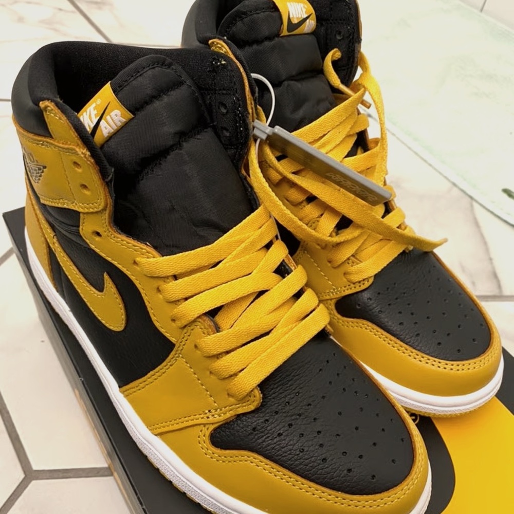 Nike Air Jordan Retro 1